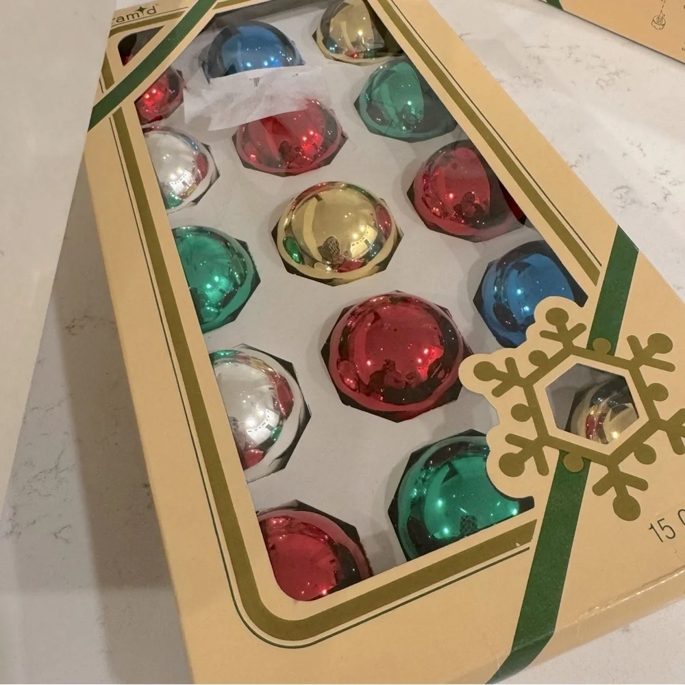 Vintage | PYRAMID | Decorative Christmas Tree Ornament 2/ box 15 ornament